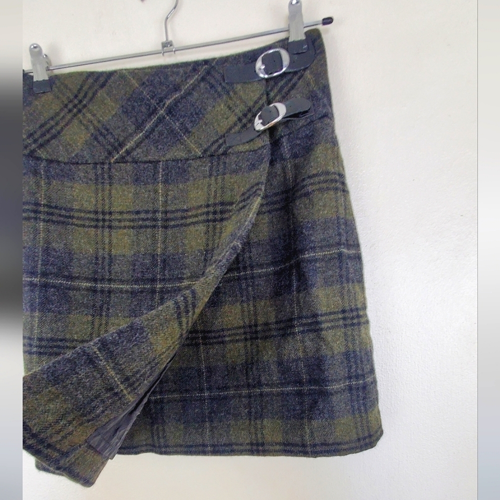 Celtic & Co Wool Skirt Green Black Plaid Pure New Wool Y2K Preppy Size 10 - Picture 3 of 7